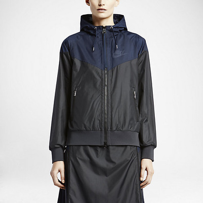 WL-NIKE-WINDRUNNER-716917_010_A_PREM