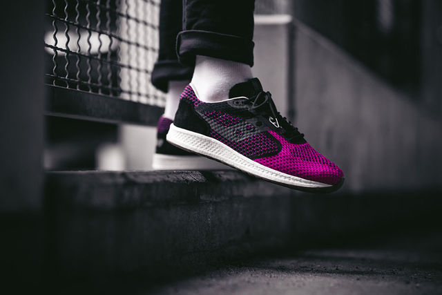 solebox-x-Saucony-Shadow-5000-EVR-Pink-Devil-10