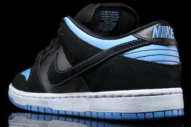 nike-sb-dunk-low-black-university-blue-4