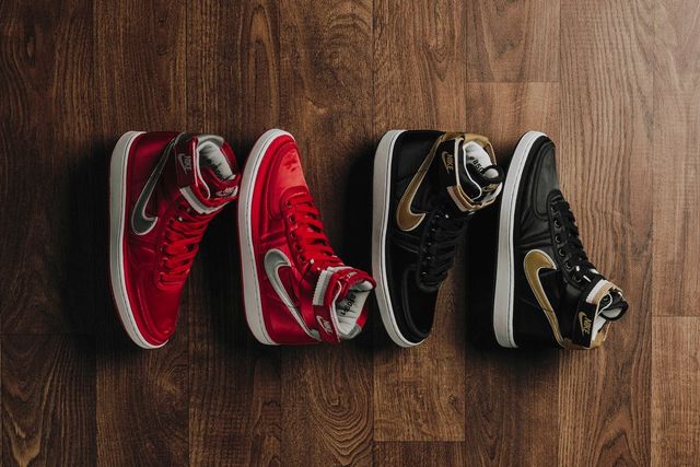 nike vandal supreme red