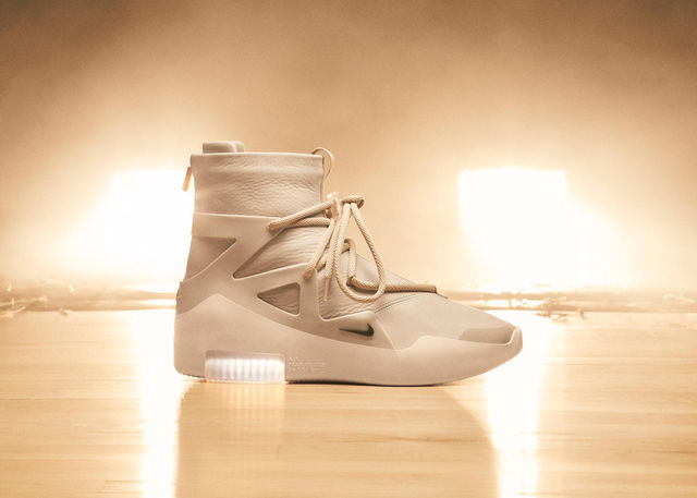 Nike-x-Fear-of-God-15_rectangle_1600