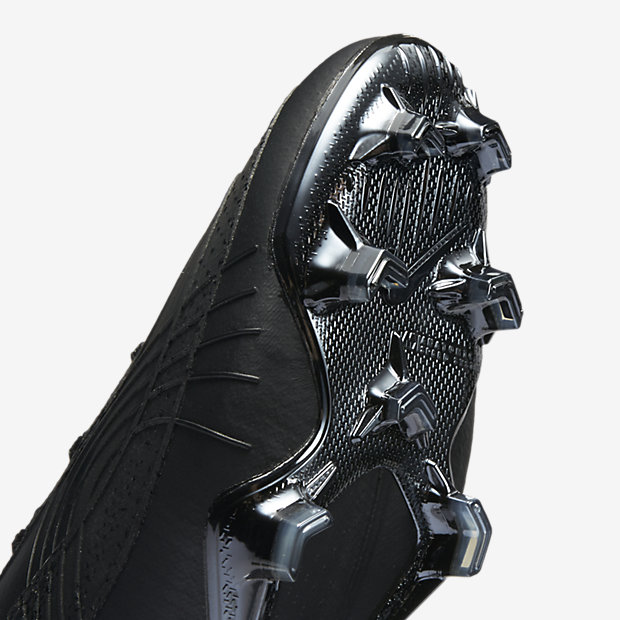 ナイキ マーキュリアル周年モデル What The Mercurialがブラックアウトカラーで登場 3d成型で歴代デザインを表現 Japanican ナイキ マーキュリアル周年モデル What The Mercurialがブラックアウトカラーで登場 3d成型で歴代デザインを表現 Japanican