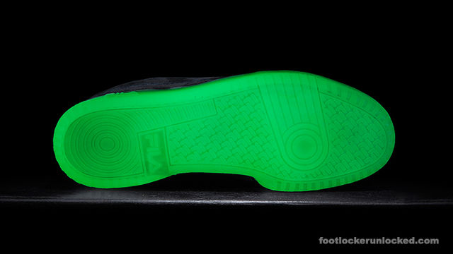 Foot-Locker-Fila-T-1-Mid-9