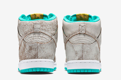 nike-sb-dunk-high-flamingo-available-05