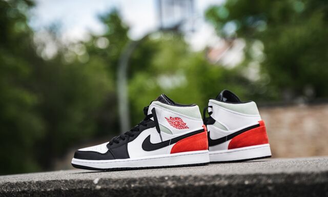 air jordan 1 mid union black toe