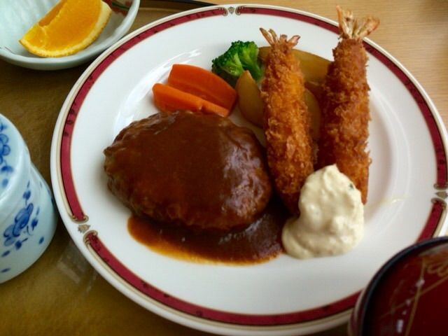 川棚町 くじゃく荘でランチ ランチの王様 大村湾