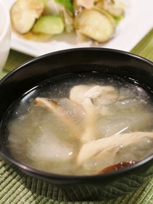 鶏肉と冬瓜のスープ