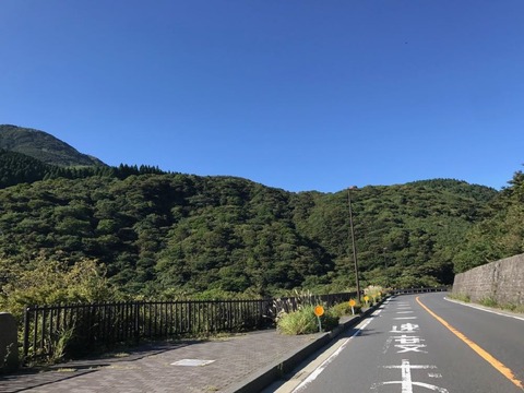 大観山を北に下りて箱根町を抜ける