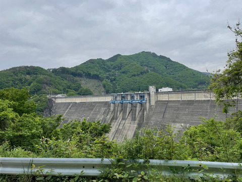 林道三境線と林道小平座間線