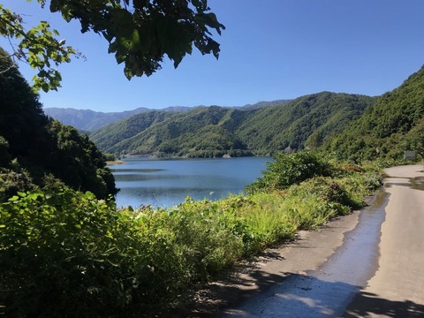 下小鳥ダム湖