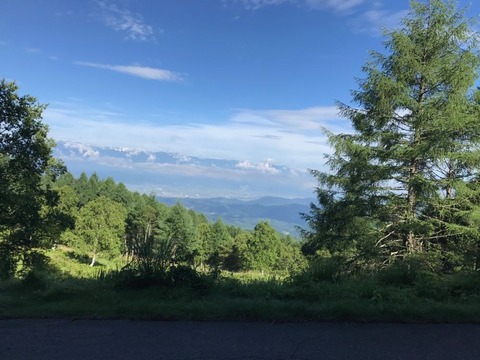 美ヶ原スカイラインは路面だけでなく景色もいい