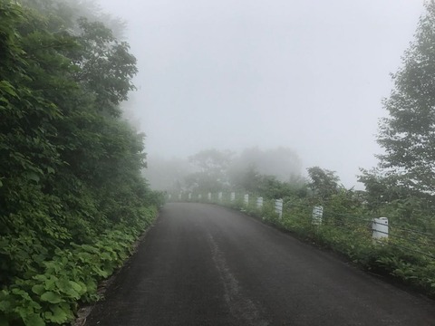 奥志賀スーパー林道 霧が深いと怖い