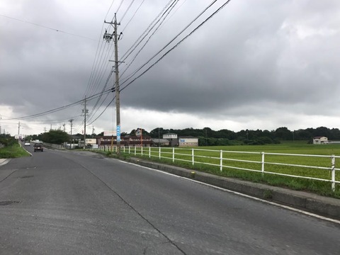 鈴鹿サーキット近くでは、いやーな雲が