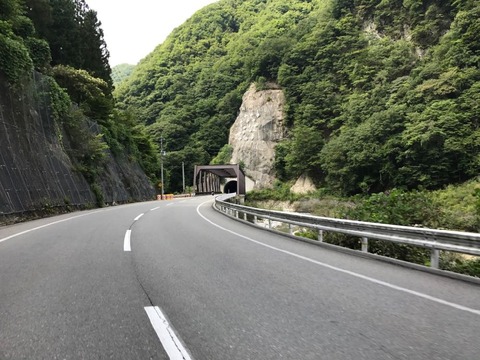 遠山の周辺は改良工事が盛ん