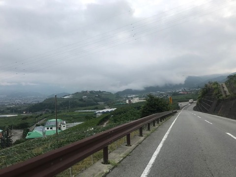 朝の誰もいない農道をゆったり走るのも気持ちいい