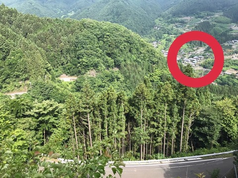 塩沢峠の上から