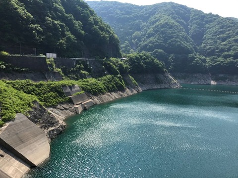 川治ダムは水量少なめ