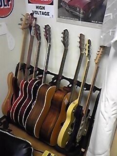 ギタースタンド複数系 もっとも偉大なケツの穴