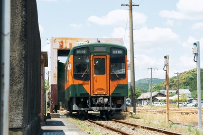 0516JR673