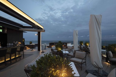 ルーフトップバー