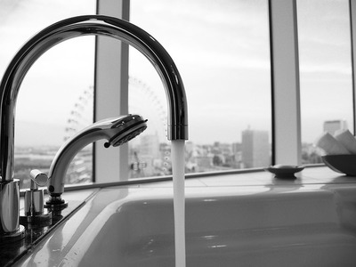 bath-1262407_640
