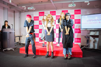 �˥å�����