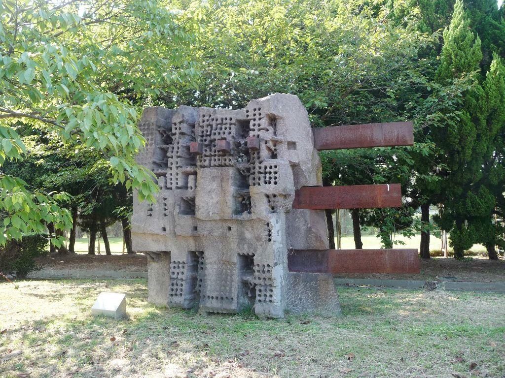 大阪珍スポット 南大阪にある巨大な 塔 に誰もが驚く まるでガウディ nicheee ニッチー テレビリサーチ会社がお届けする情報サイト