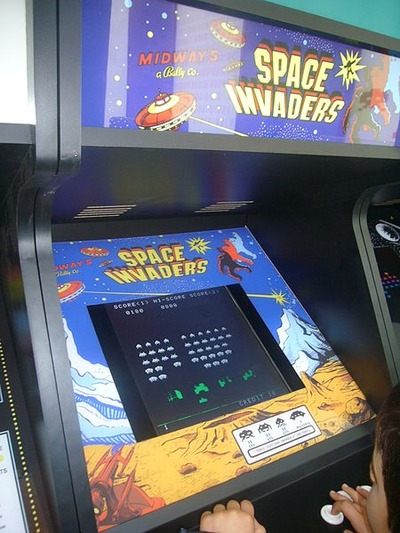 Space_Invaders_-_Midway's