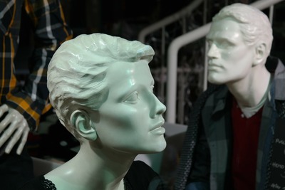 mannequins-235769_1920