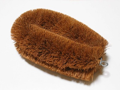 800px-Tawashi_Japanese_scourer