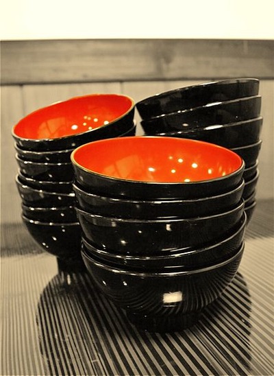 438px-Wanko_soba2013