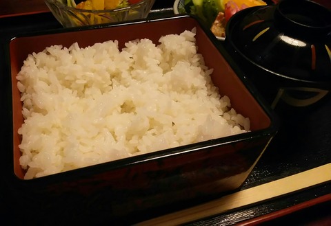 [画像:2f65aee1-s.jpg]