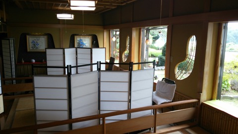 [画像:61733cb6-s.jpg]