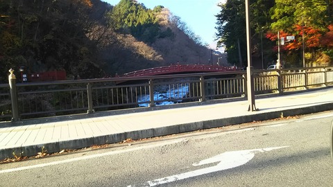 [画像:85457f2c-s.jpg]