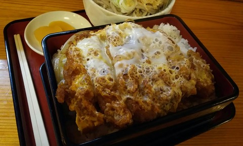 [画像:8ea0b19c-s.jpg]