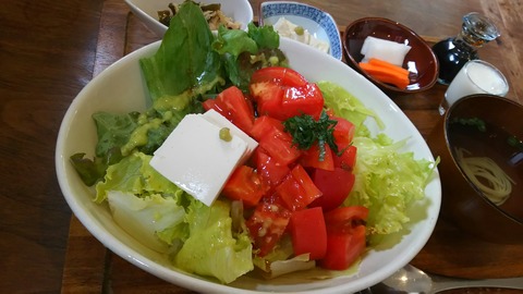 [画像:9f48c240-s.jpg]