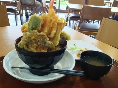 [画像:b9fb820a-s.jpg]