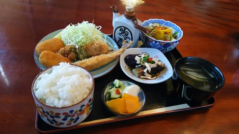 [画像:dee8fc23-s.jpg]