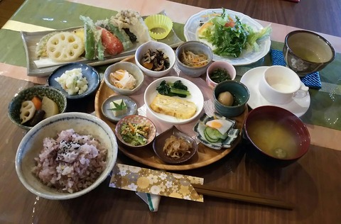 [画像:f67ac6ca-s.jpg]