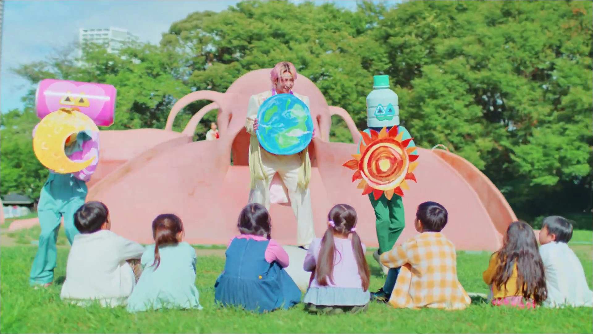 じゅぴたさま専用　地球してるぜ　宮舘涼太　佐久間大介　ステッキ付き　2着セット Snow Man 宮舘涼太、佐久間大介「地球してるぜ」PV撮影場所 : fumi