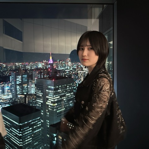 2025.10.07 櫻坂46 的野美青 blog写真撮影場所 : fumi Diary 2号店