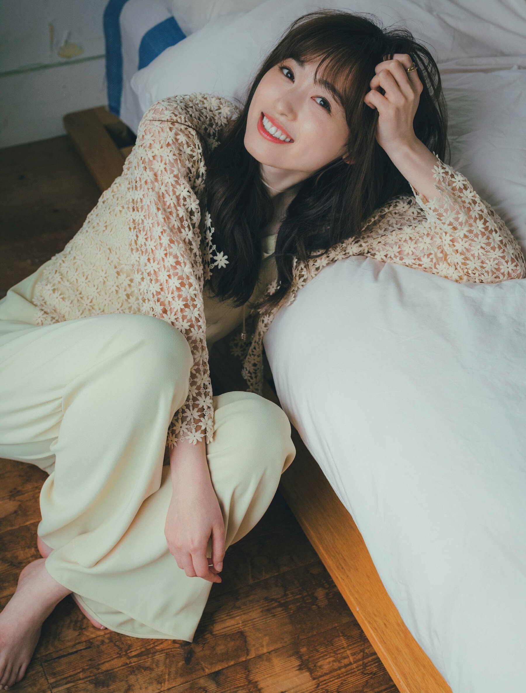【新版】YOUPAPER 福原遥 掲載2ページ（ストレート）#5977 福原遥、念願の『MORE』初表紙「お話をいただいてとっても