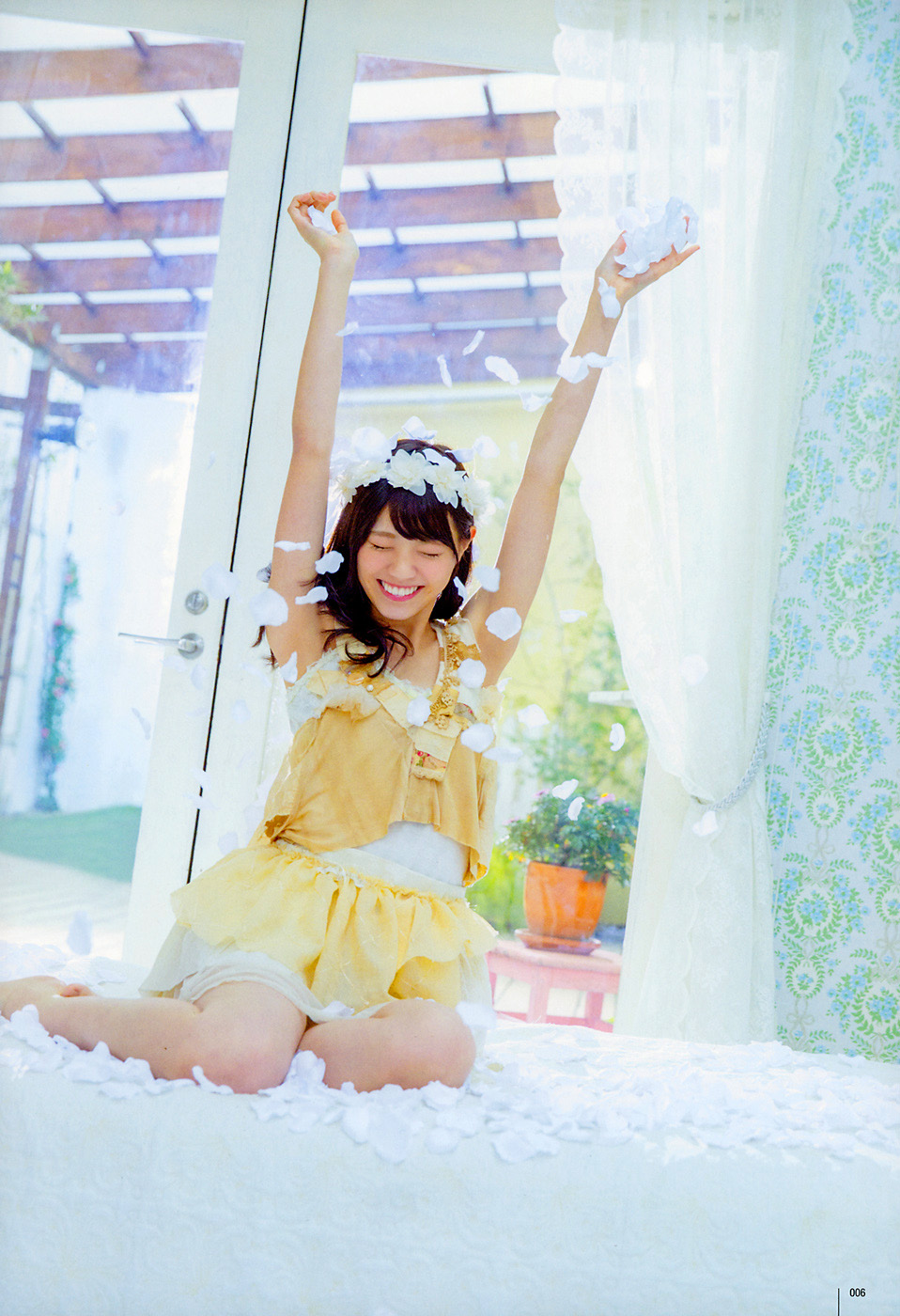 西野七瀬 バスラT ヨリ 2枚 西野七瀬 バスラT ヨリ 2枚 西野七瀬 生写真 バスラ｜女性アイドル