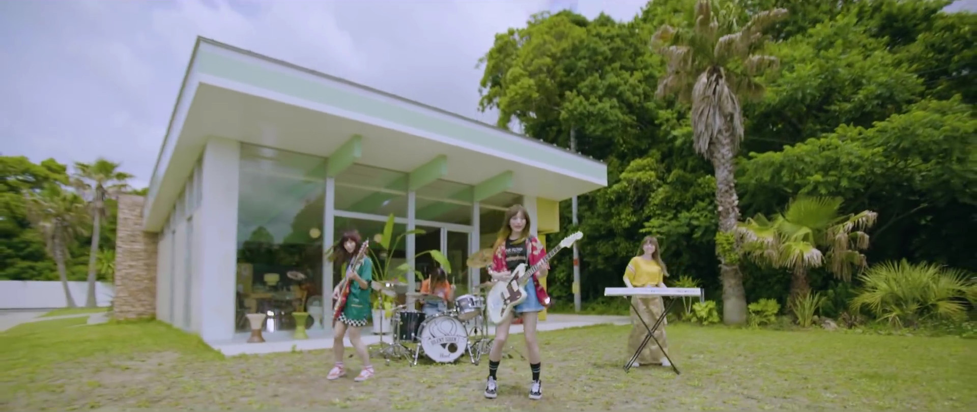 SILENT SIREN「19 summer note.」PV撮影場所 : fumi Diary 2号店: ロケ