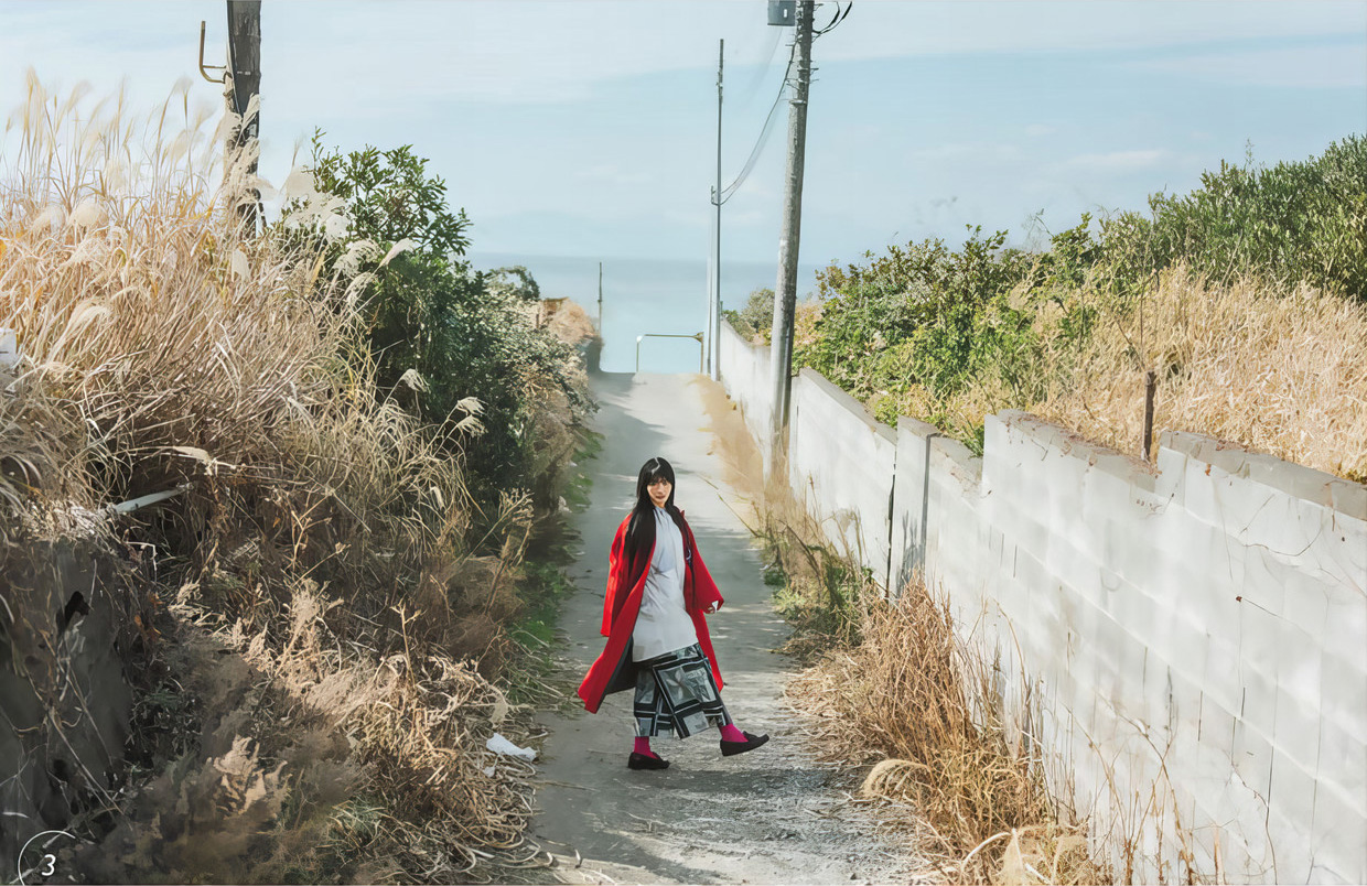 櫻坂46 山﨑天　撮り下ろし　生写真 Amazon.co.jp: 櫻坂46 生写真 山﨑天 山崎天 ドローン旋回中 MV