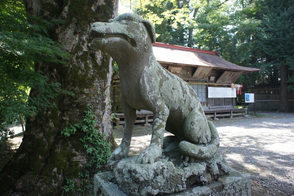 椋神社 吉田町 こまちの通り道 オオカミ像を求めて 椋神社 吉田町 こまちの通り道 オオカミ像を求めて