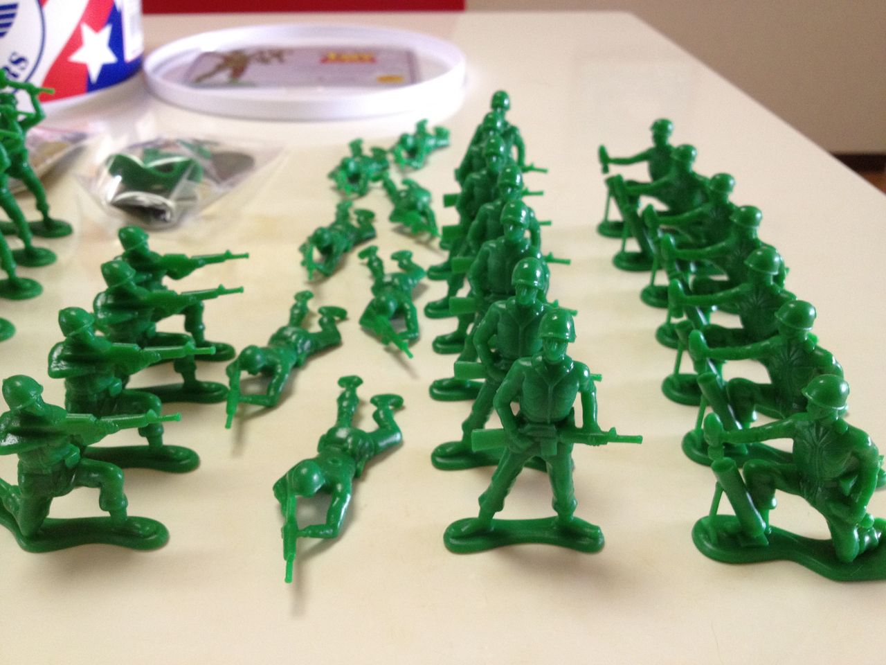 トイストーリーの軍隊フィギュア見たい人集合 Mocoには負けない Zoキッチン