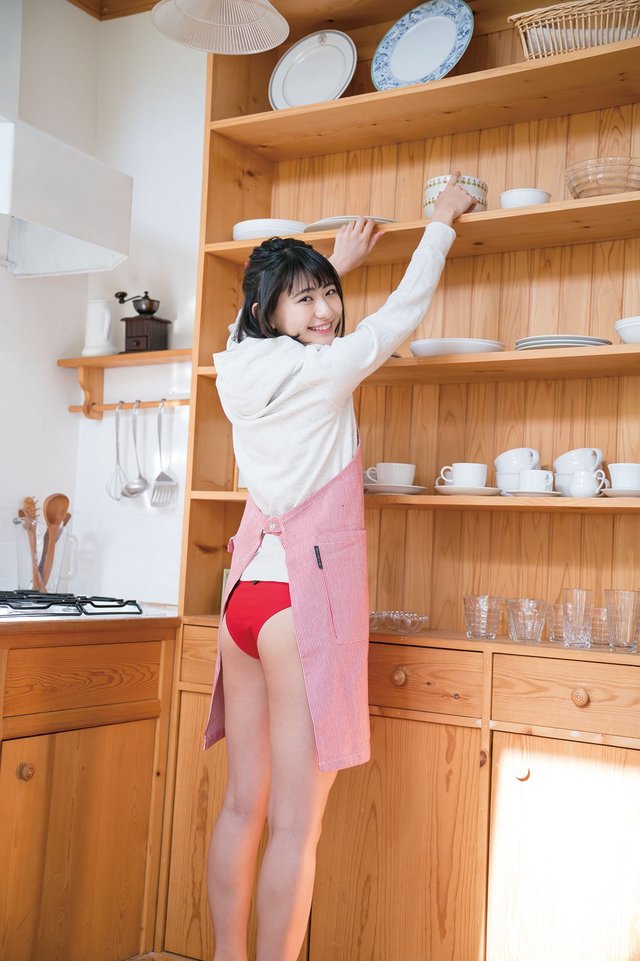 Jk 制コレ18 準グランプリ山田南実 18 制服 水着姿で圧倒的 美少女ぶり 発揮 えっちぃ速報