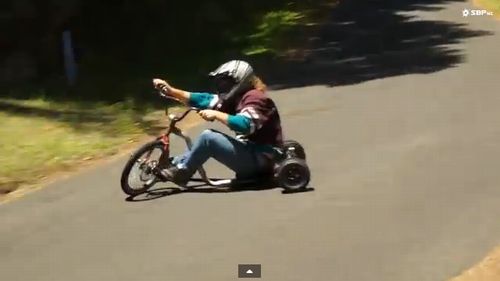 自転車 ドリフト