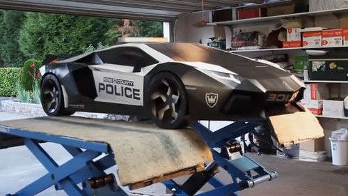 【ペーパークラフト】ランボルギーニのアヴェンタドールが ...